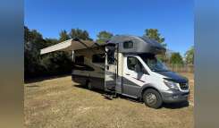 2019 Winnebago NAVION 24J RV