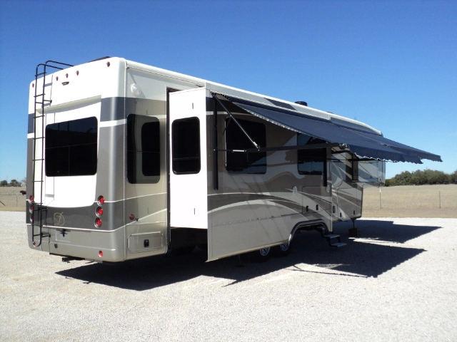 2020 DRV MOBILE SUITES 40KSSB4 RV