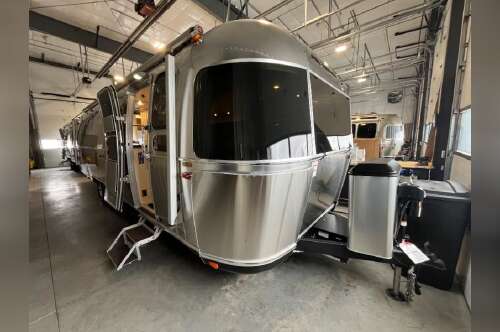 2026 Airstream Classic 30RB in traverse city MI