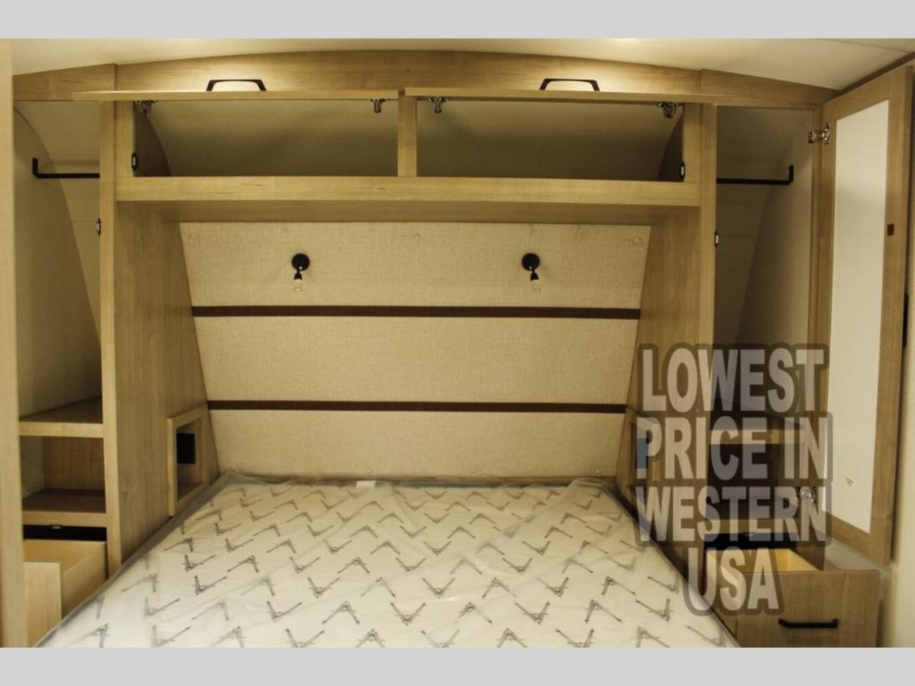 A photo of this 2026 Grand Design Imagine 3210BH