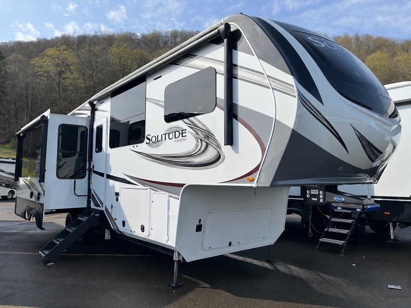 2022 Grand Design Solitude 280RK in north tonawanda NY
