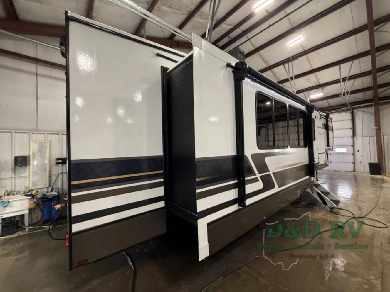 A photo of this 2026 Keystone Rv Sprinter 3840LRK
