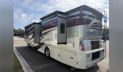2017 Tiffin Motorhomes PHAETON 36 GH RV