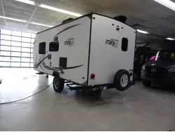 2018 FOREST RIVER ROCKWOOD MINI LITE 1905BHG