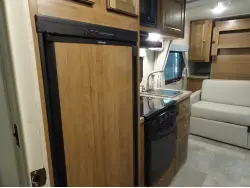 2018 FOREST RIVER ROCKWOOD MINI LITE 1905BHG