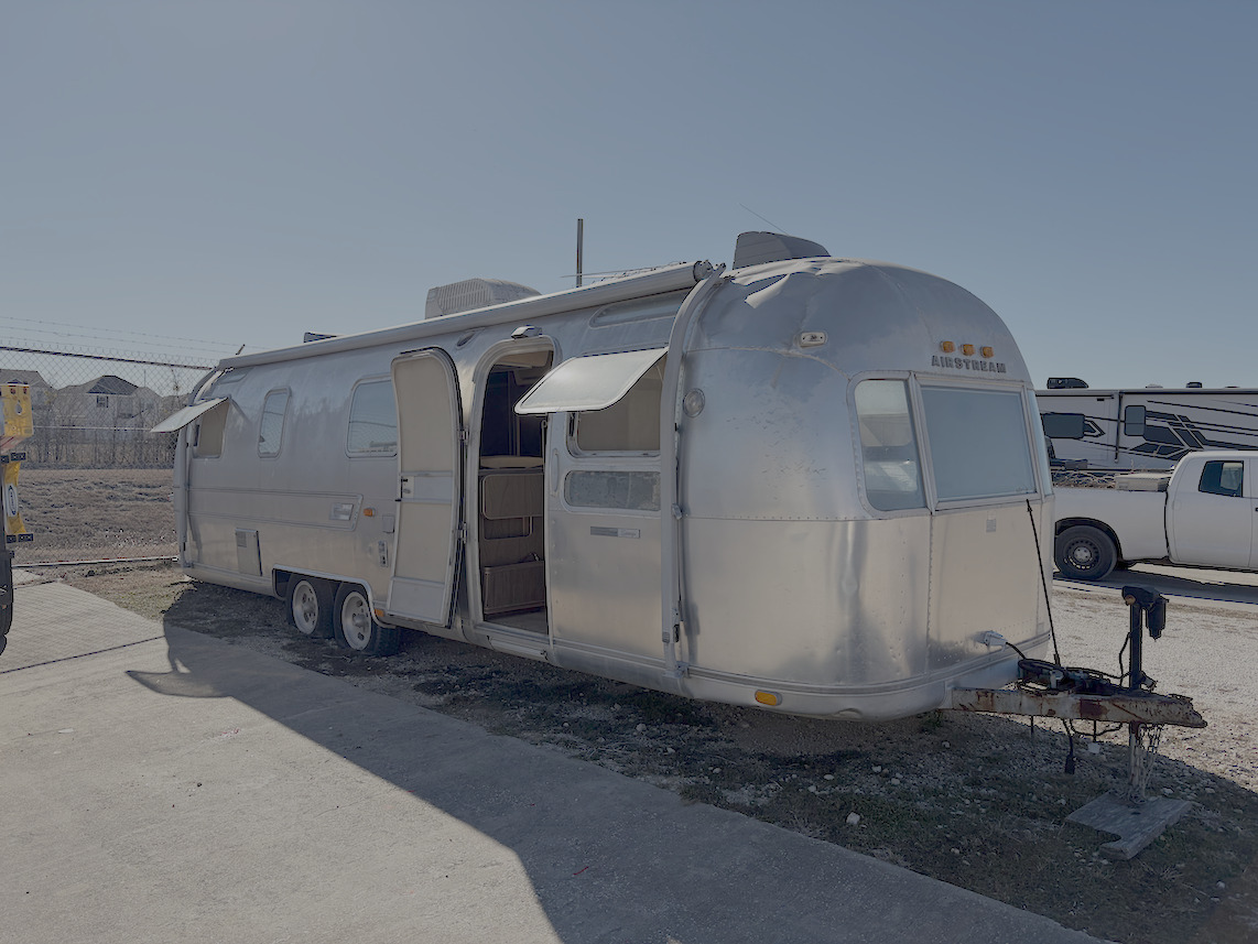 1974 Airstream INTERNATIONAL LAND YACHT SERIES SOVEREIGN RV
