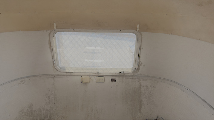 1974 Airstream INTERNATIONAL LAND YACHT SERIES SOVEREIGN in austin TX