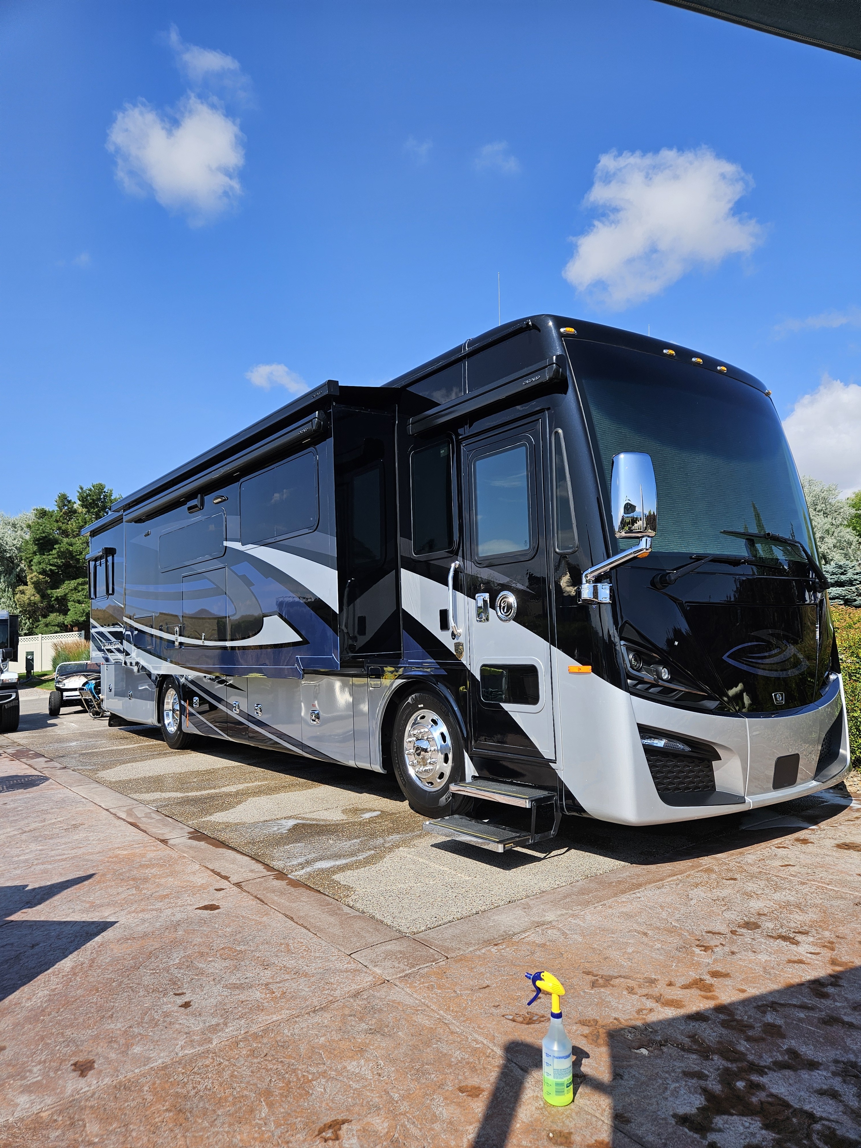 2023 Tiffin Motorhomes PHAETON 36 SH RV