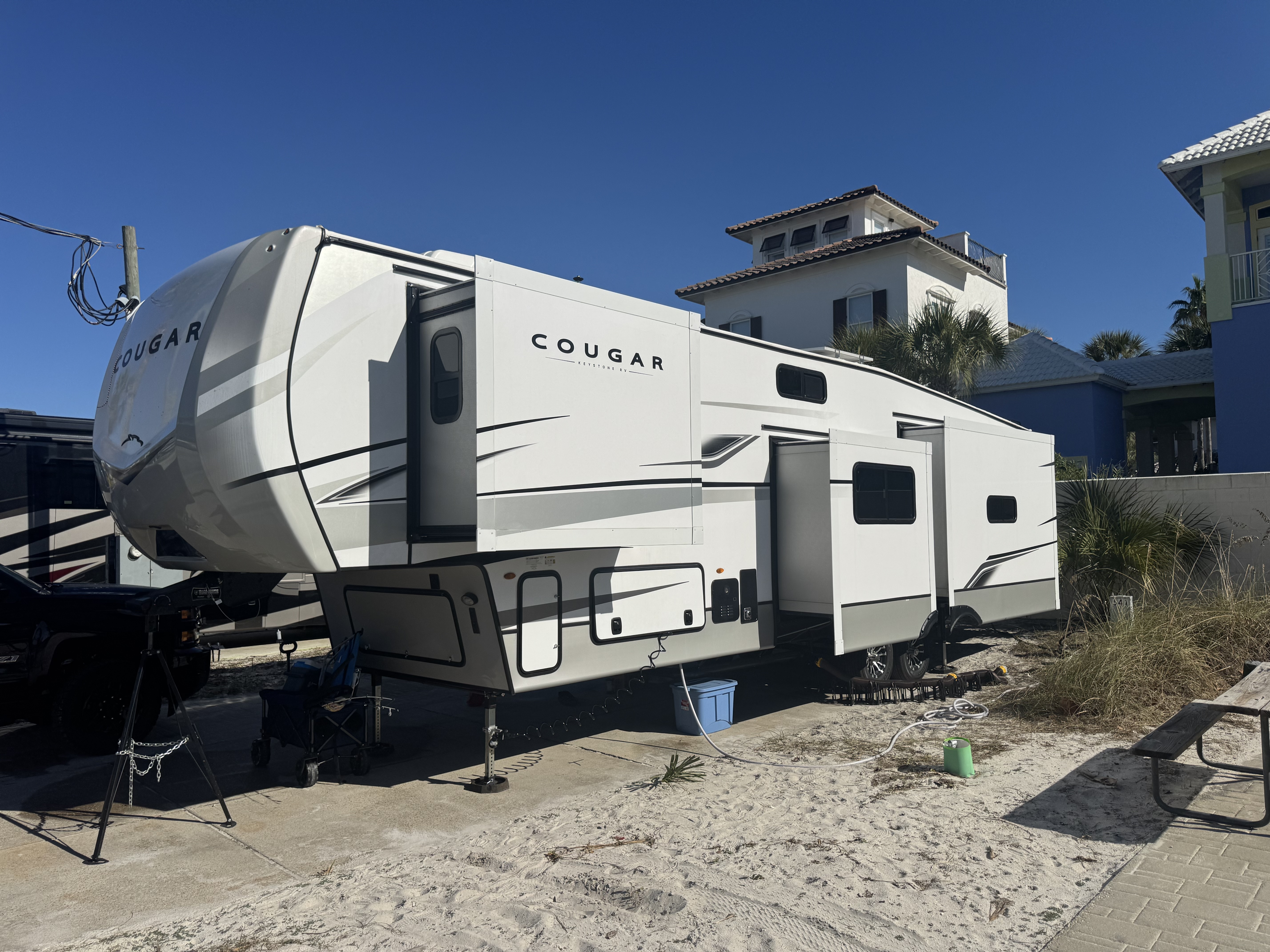 2023 Keystone COUGAR 368MBI RV