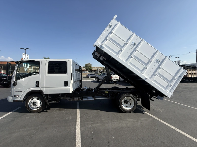 2026 ISUZU NPR HD GAS