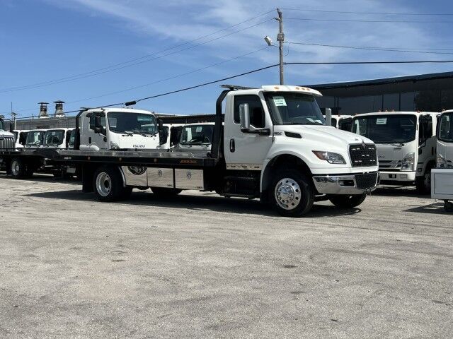 2023 INTERNATIONAL MV607 in Naples, FL