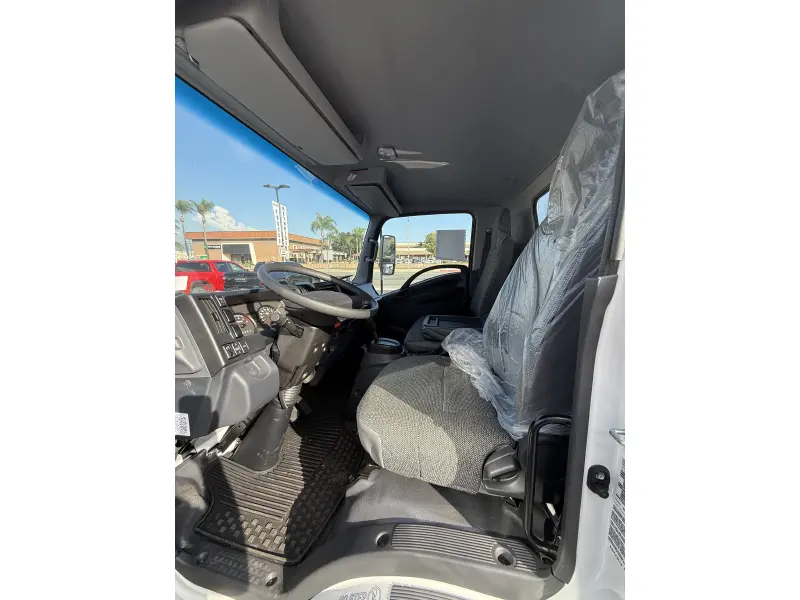 2025 ISUZU NPR HD GAS