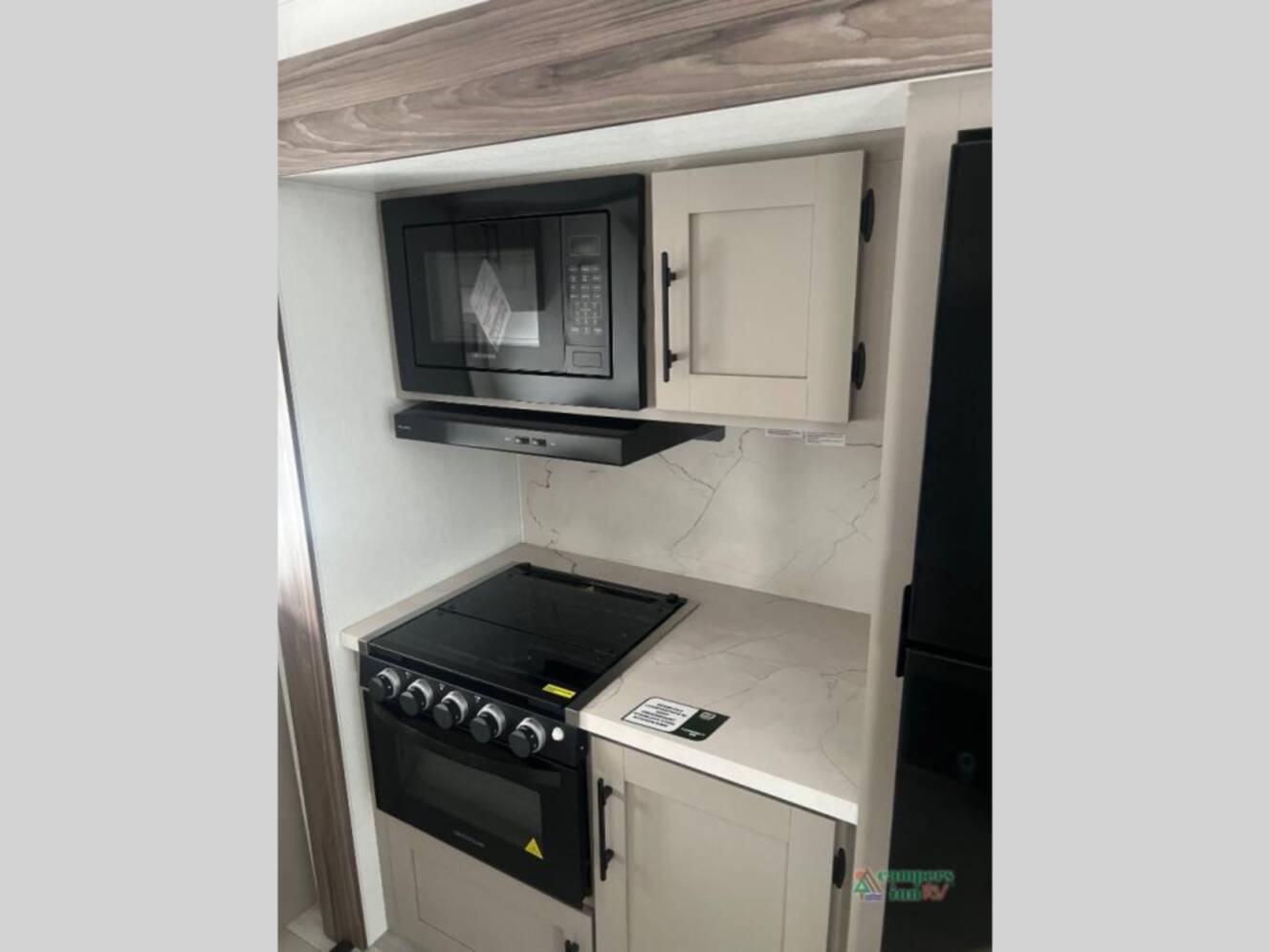 A photo of this 2026 Kz Connect SE C211MKSE