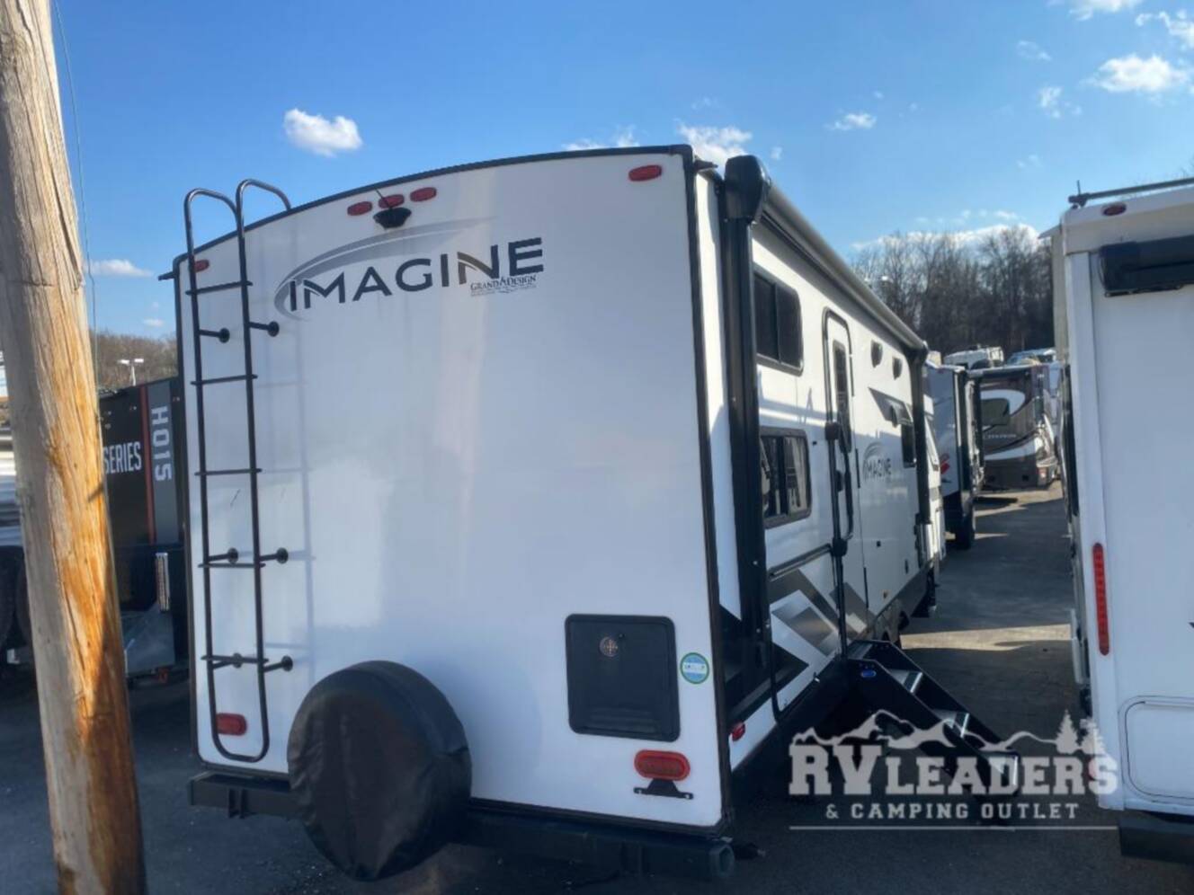 A photo of this 2023 Grand Design Imagine 2800BH