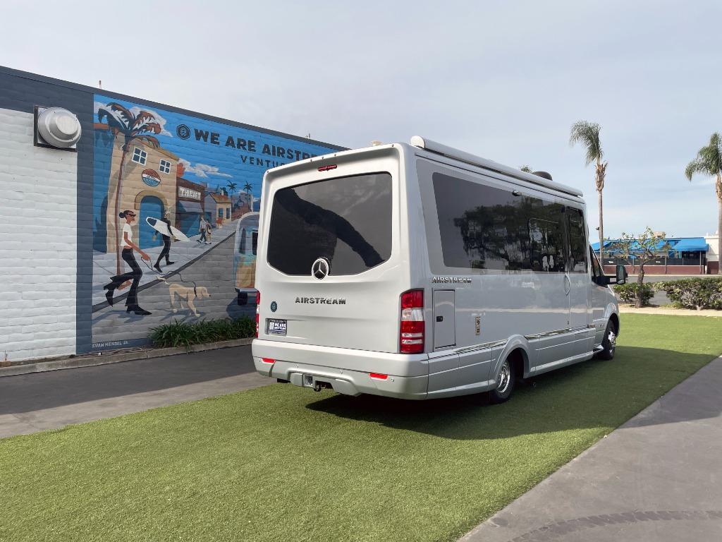 2022 Airstream Atlas Murphy Suite in ventura CA