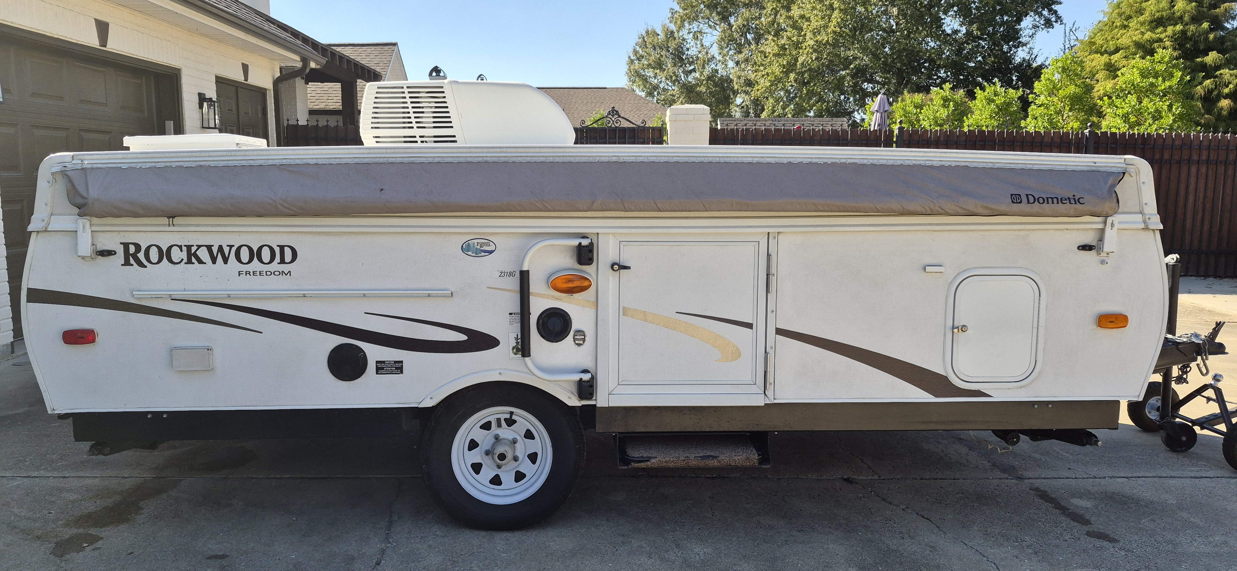 2013 Forest River ROCKWOOD FREEDOM 2318G RV