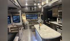2019 Forest River CEDAR CREEK HATHAWAY 34IK RV