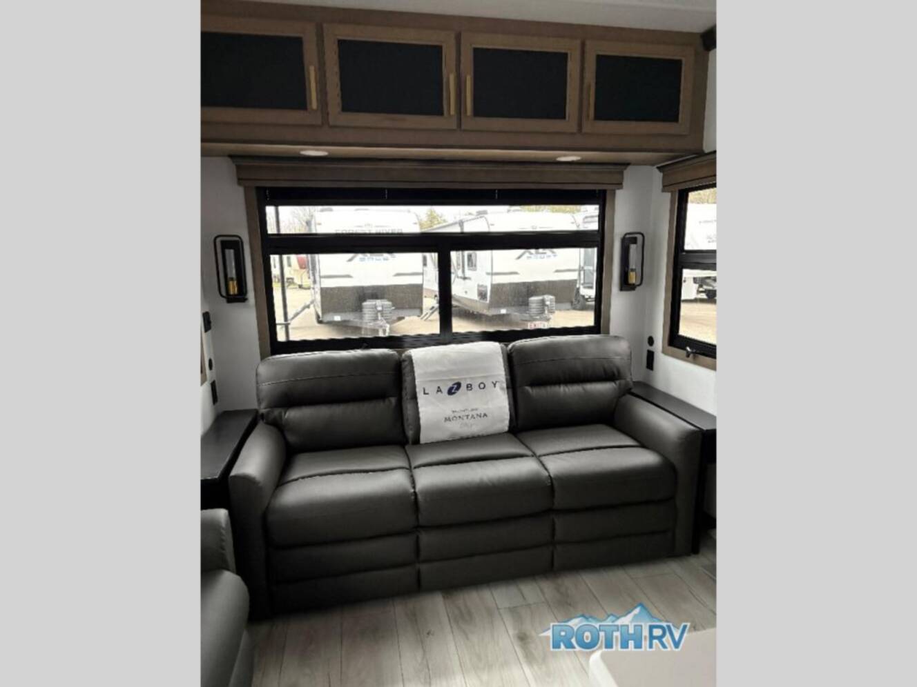 A photo of this 2026 Keystone Rv Montana 3231CK