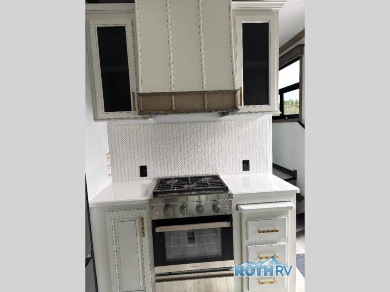 A photo of this 2026 Keystone Rv Montana 3231CK