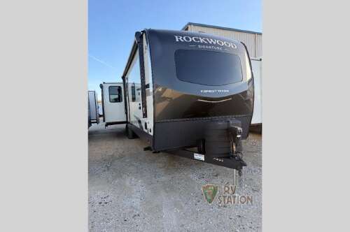 2026 Forest River Rv Rockwood Signature 8337RL in inez TX