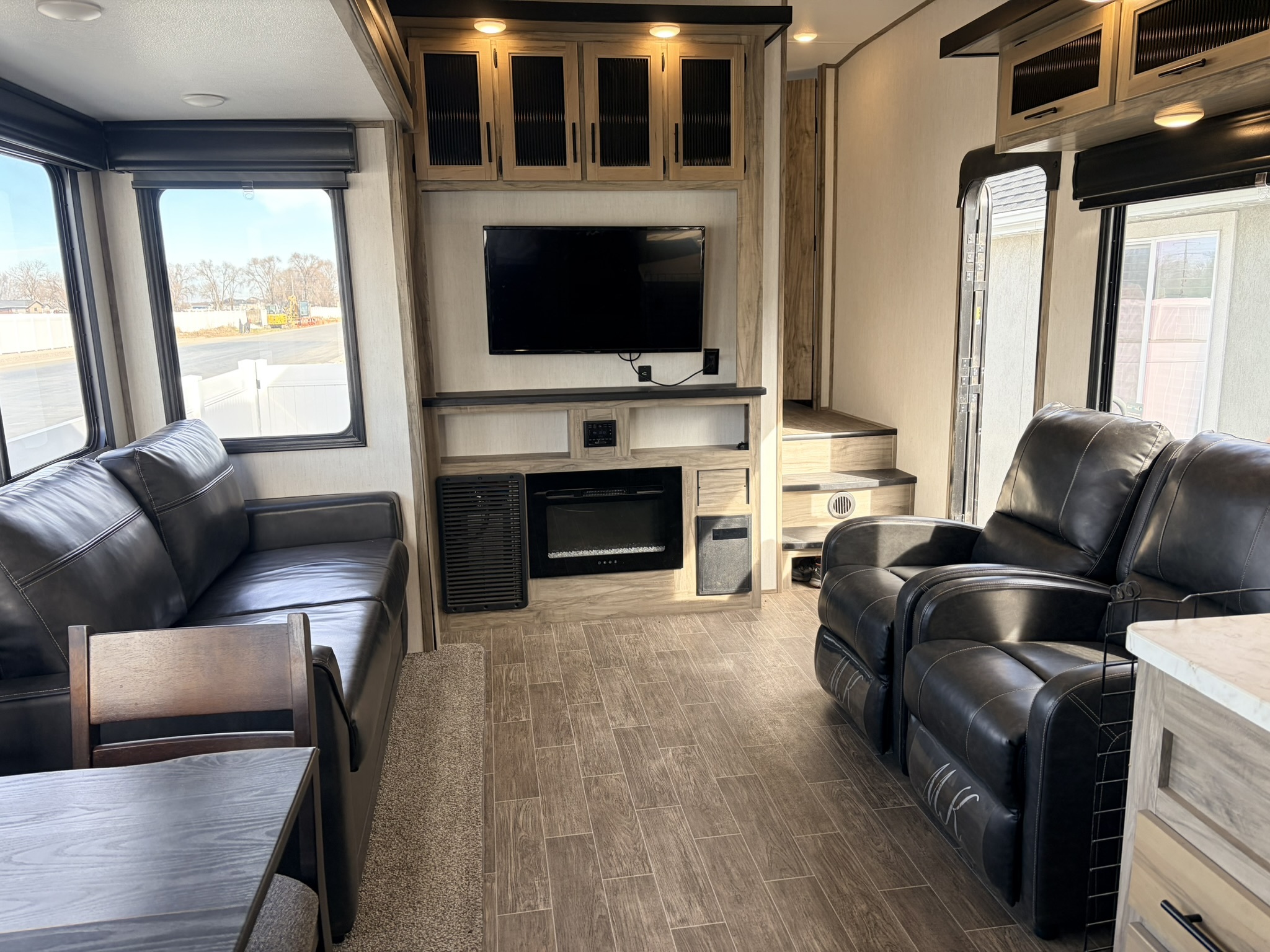 Forest River Cherokee Arctic Wolf 271RK RVs For Sale - RV Trader