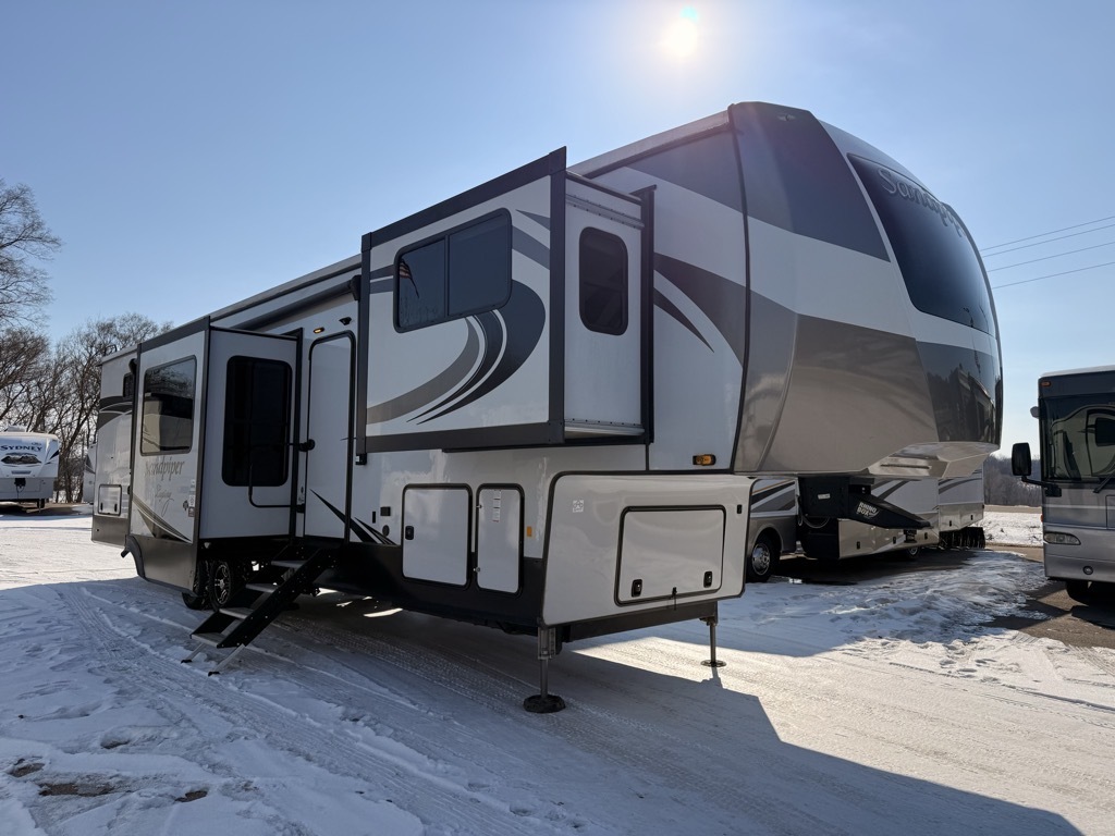 2022 Forest River SANDPIPER 391FLRB in oronoco MN
