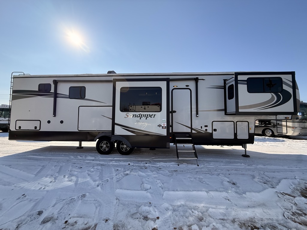 2022 Forest River SANDPIPER 391FLRB in oronoco MN