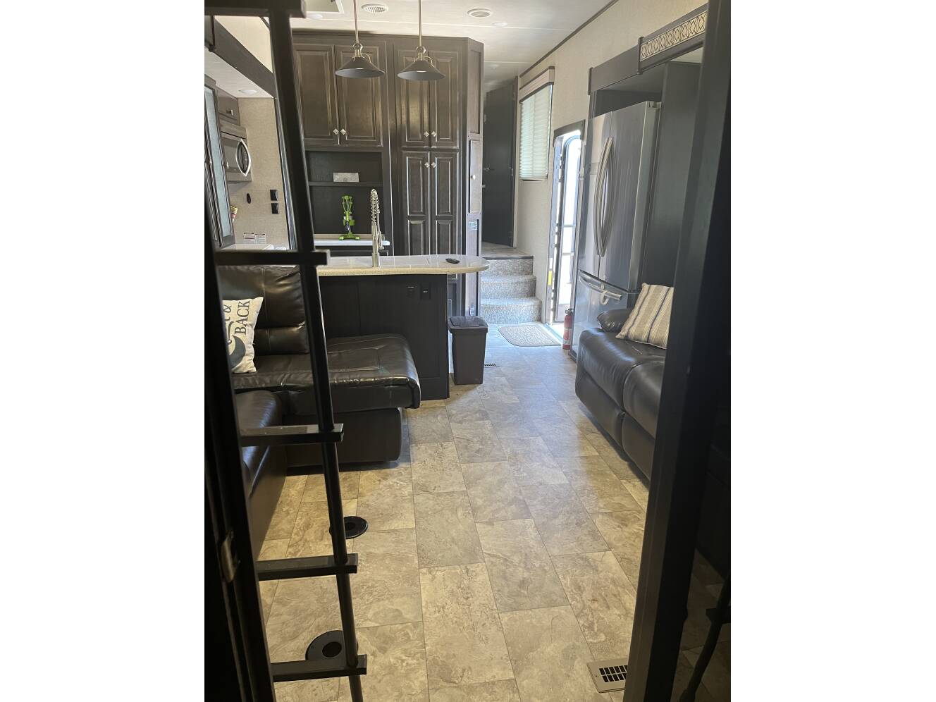 A photo of this 2018 Heartland ROAD WARRIOR 429RW
