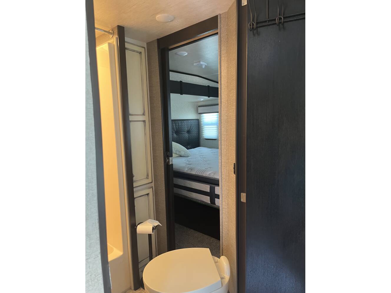 A photo of this 2018 Heartland ROAD WARRIOR 429RW
