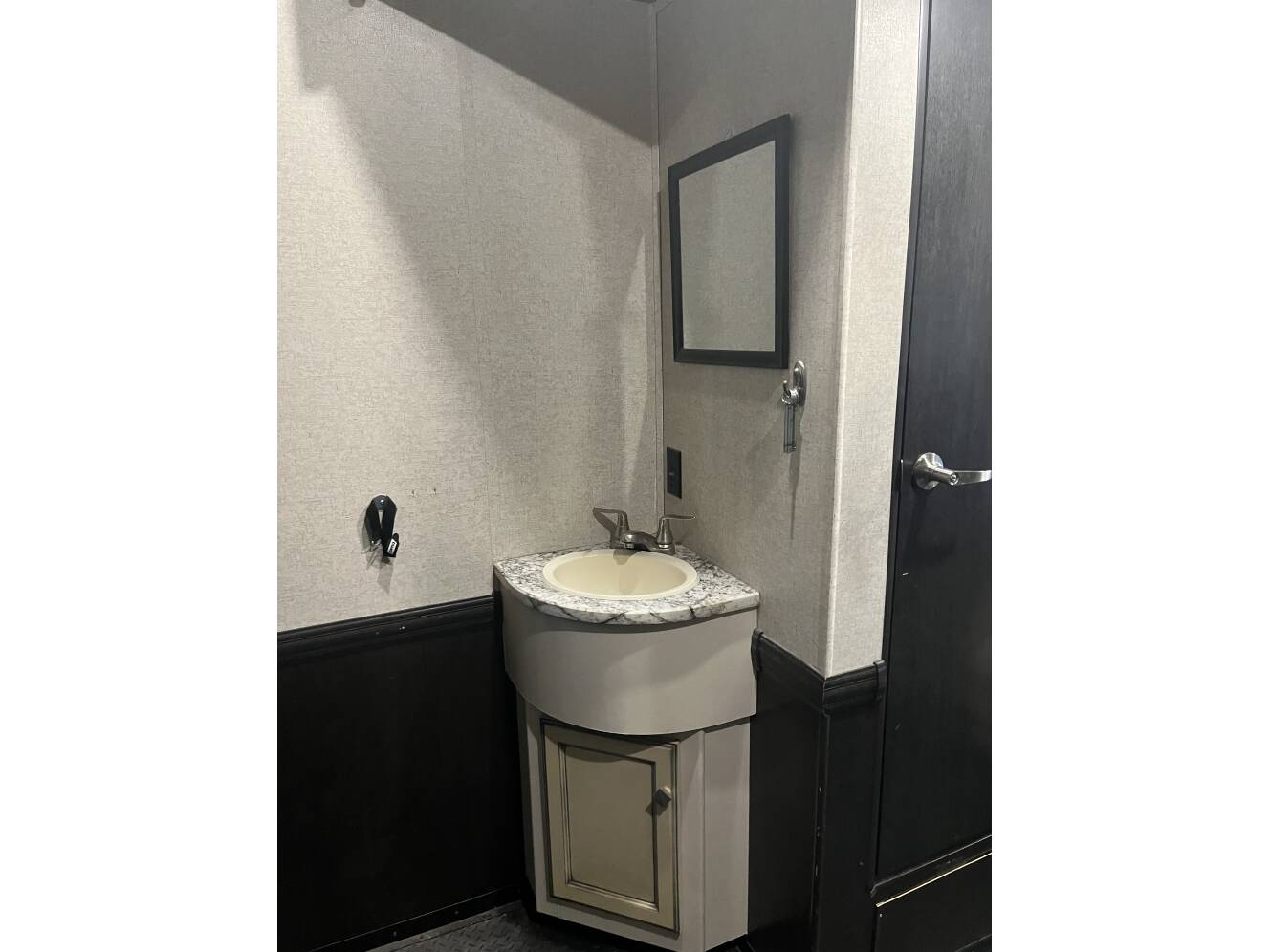 A photo of this 2018 Heartland ROAD WARRIOR 429RW