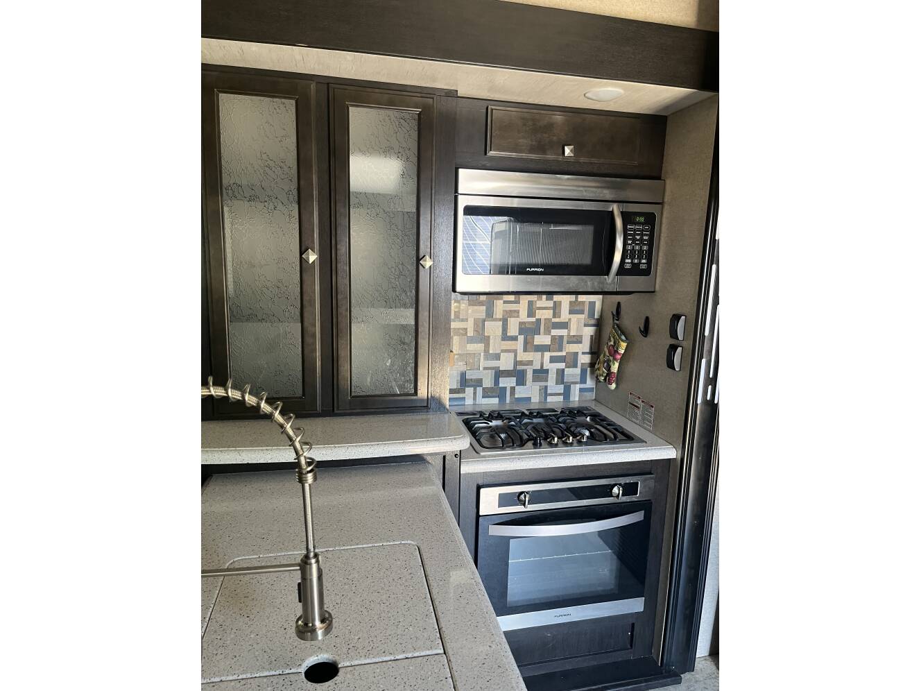 A photo of this 2018 Heartland ROAD WARRIOR 429RW