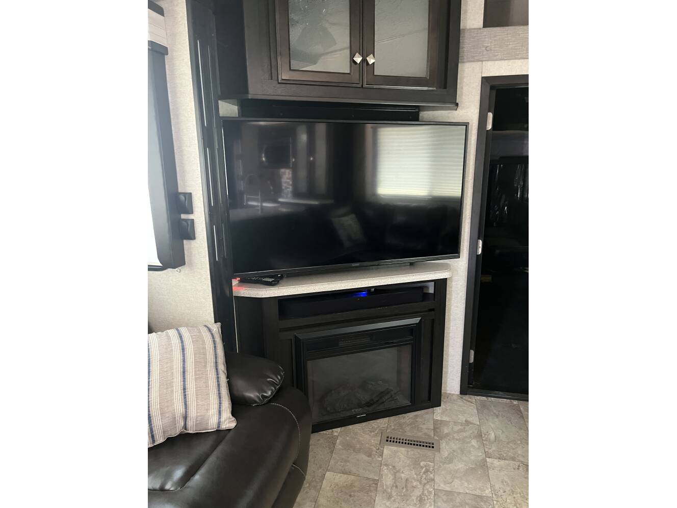 A photo of this 2018 Heartland ROAD WARRIOR 429RW
