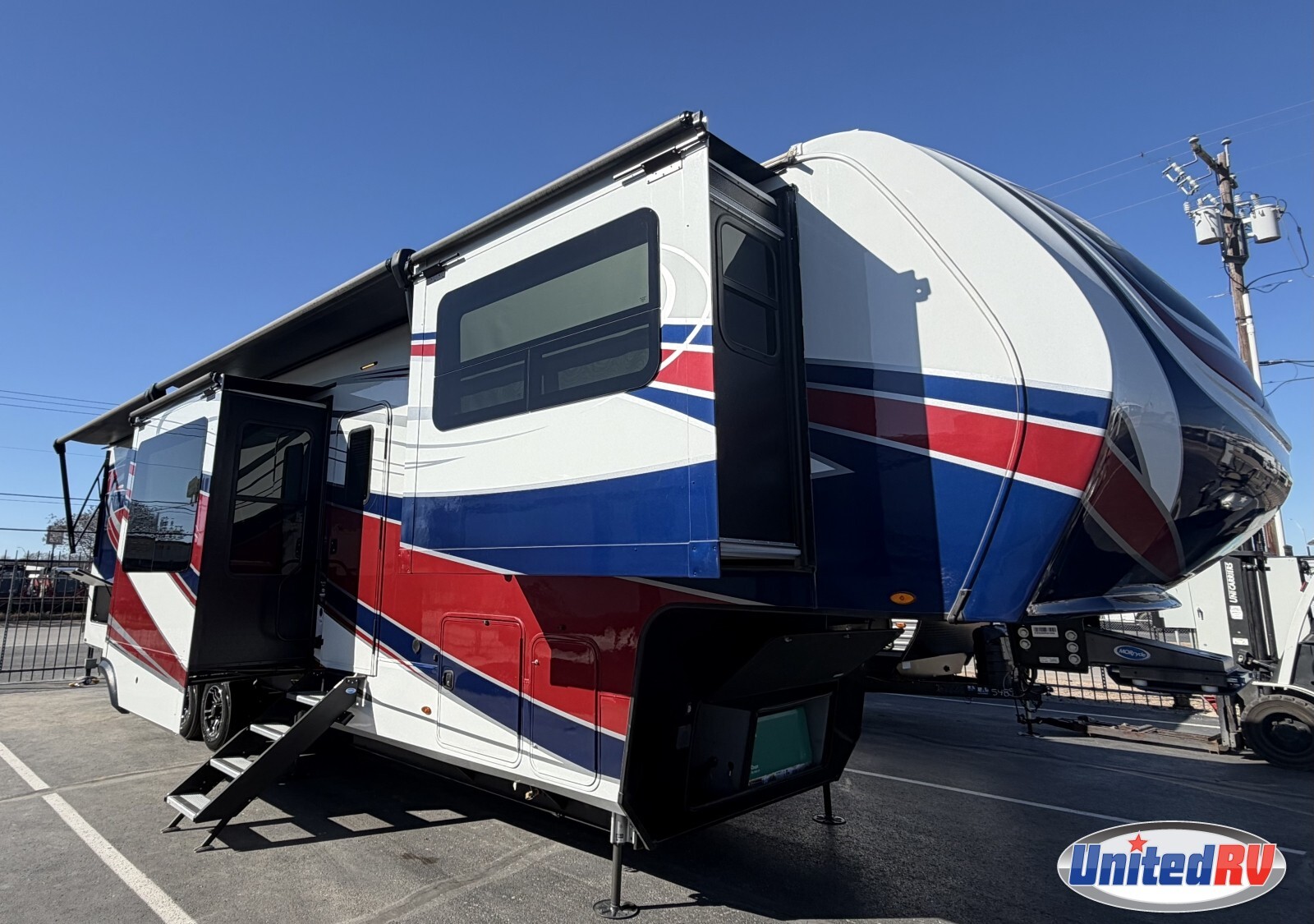 2023 Grand Design SOLITUDE 380FL in fort worth TX