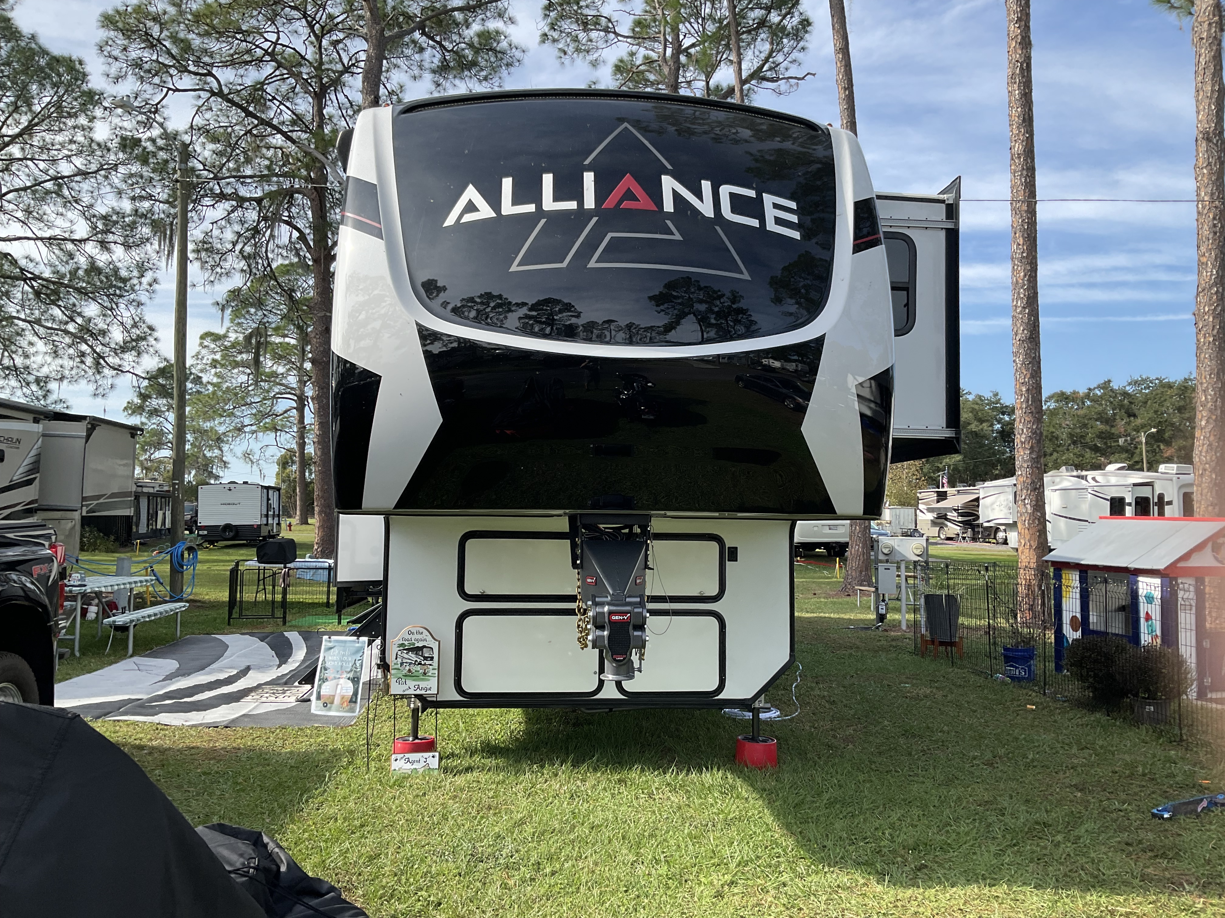 2023 Alliance Rv VALOR 36V11 RV