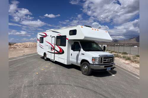 2019 Thor Motor Coach FOUR WINDS MAJESTIC 28A in pahrump NV