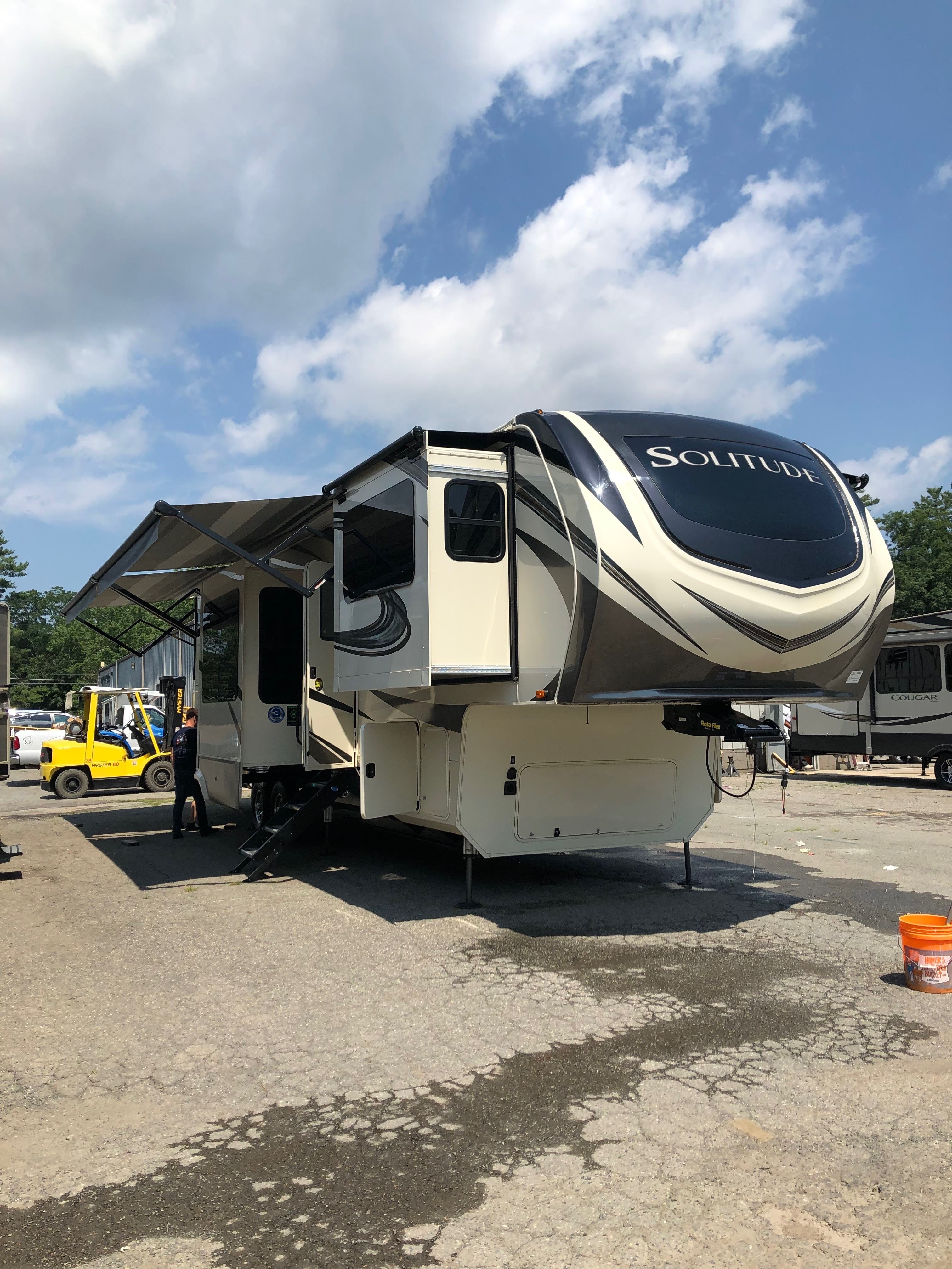 2019 Grand Design SOLITUDE 380FL RV