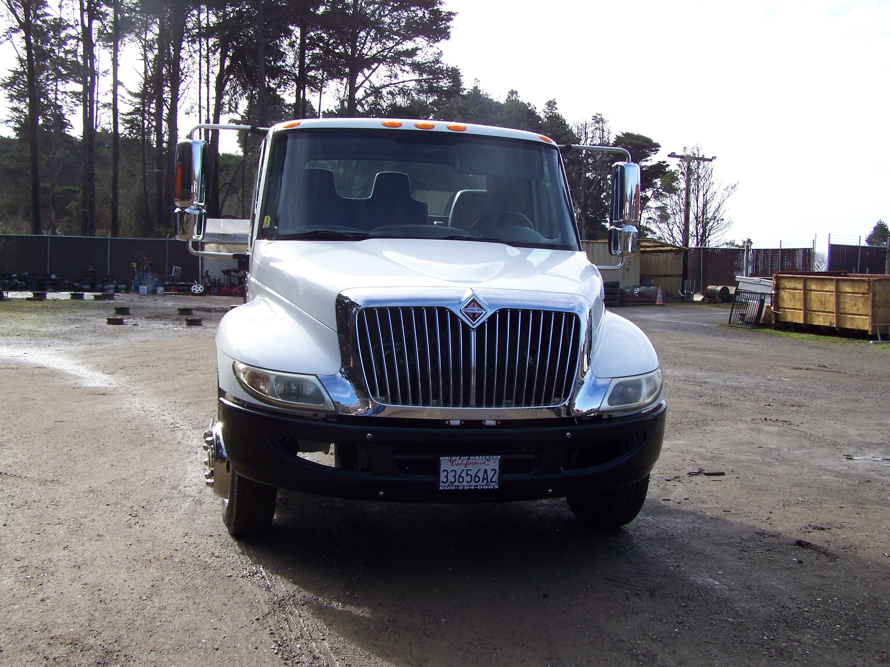 2003 INTERNATIONAL 4300dt in Fort Bragg, CA
