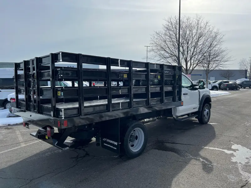 2025 FORD F550