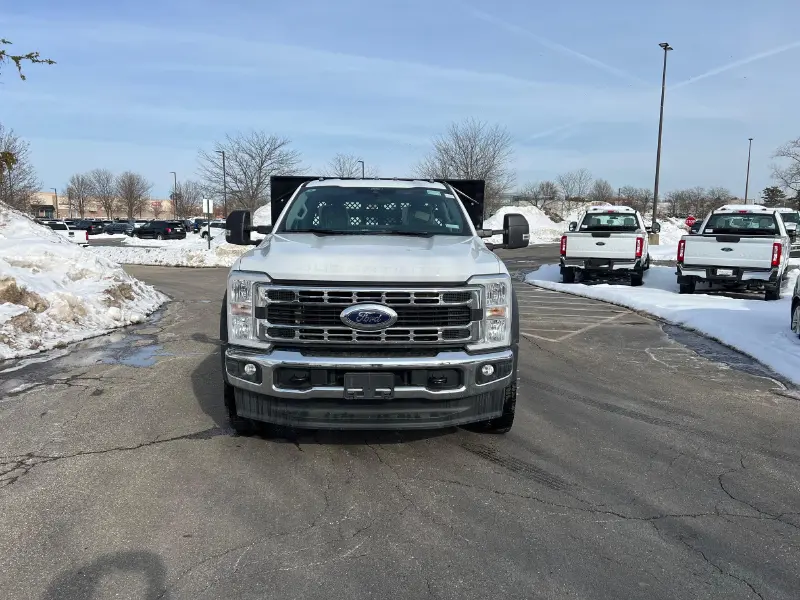 2025 FORD F550