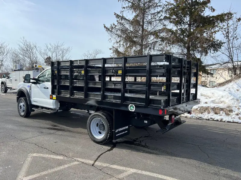 2025 FORD F550