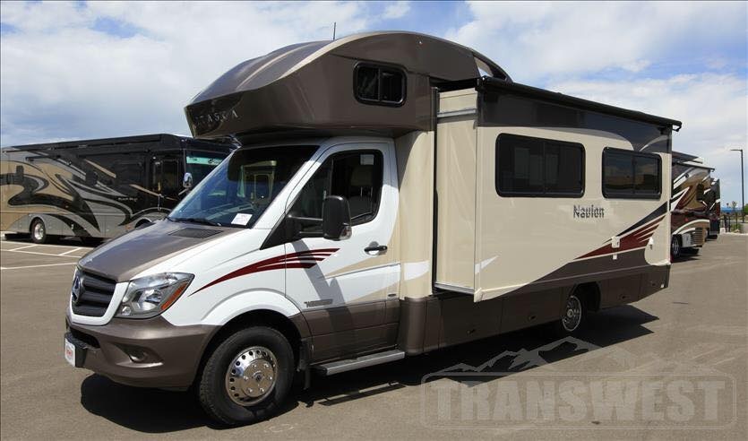 2016 Winnebago ITASCA NAVION 24M in loveland CO
