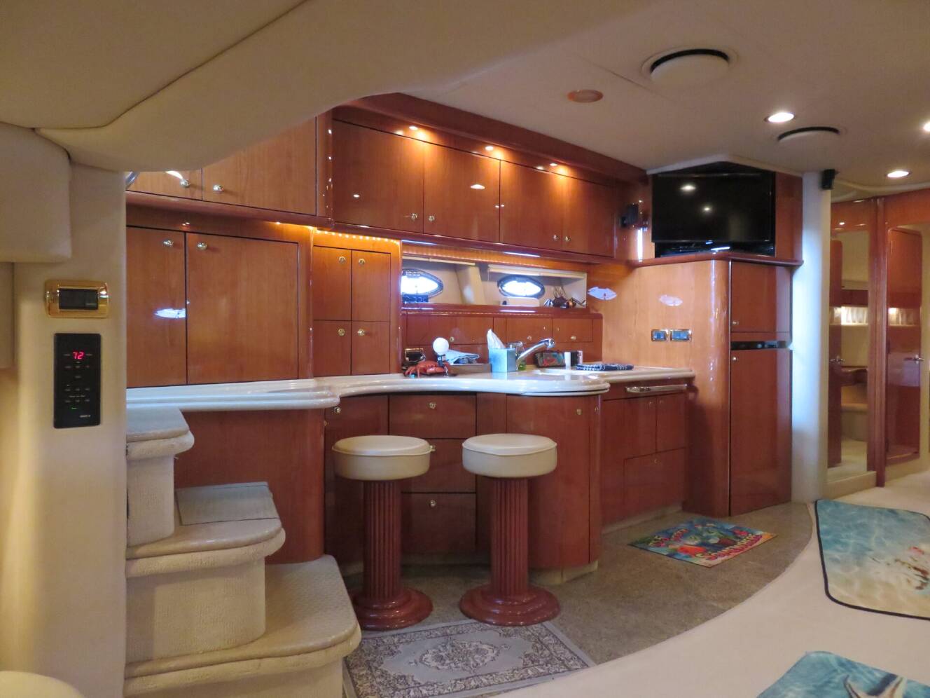 A photo of this 2001 Sea Ray 510 SUNDANCER