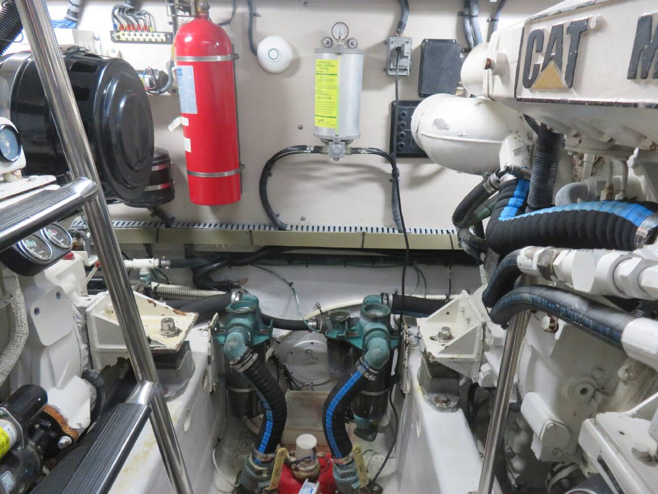 A photo of this 2001 Sea Ray 510 SUNDANCER
