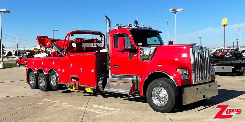 2025 KENWORTH W990 in New Hampton, IA
