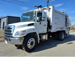 2019 HINO HINO 338
