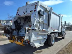 2019 HINO HINO 338
