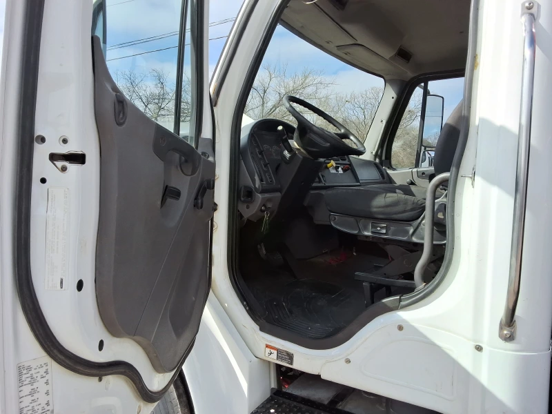 2016 FREIGHTLINER BUSINESS CLASS M2 106