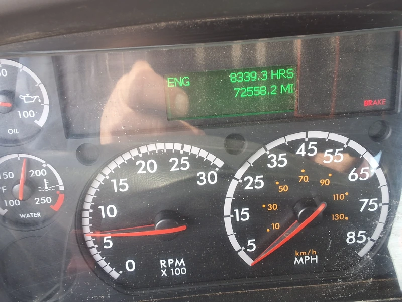 2016 FREIGHTLINER BUSINESS CLASS M2 106