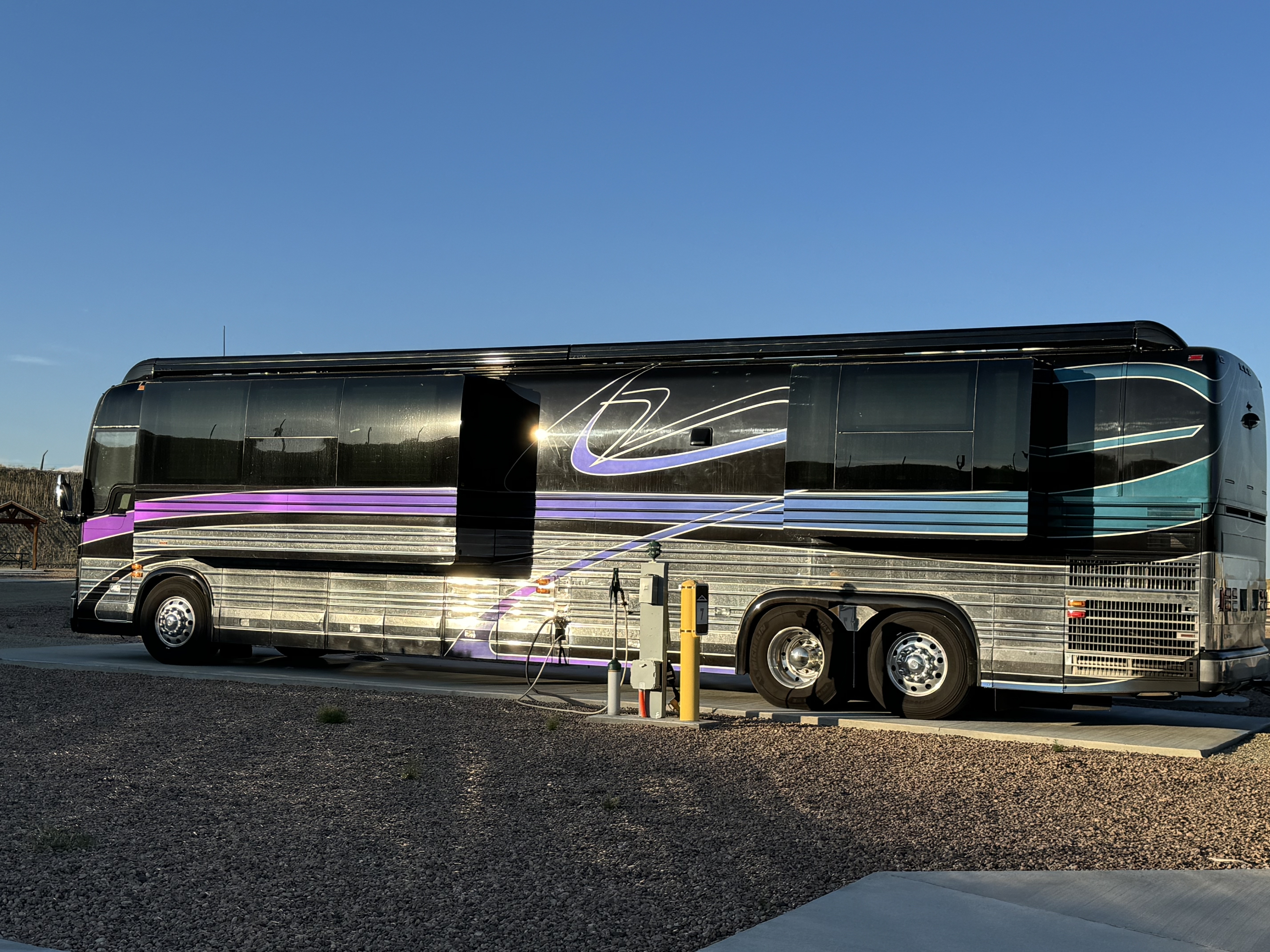 2002 Prevost XLII 45 in lone oak TX