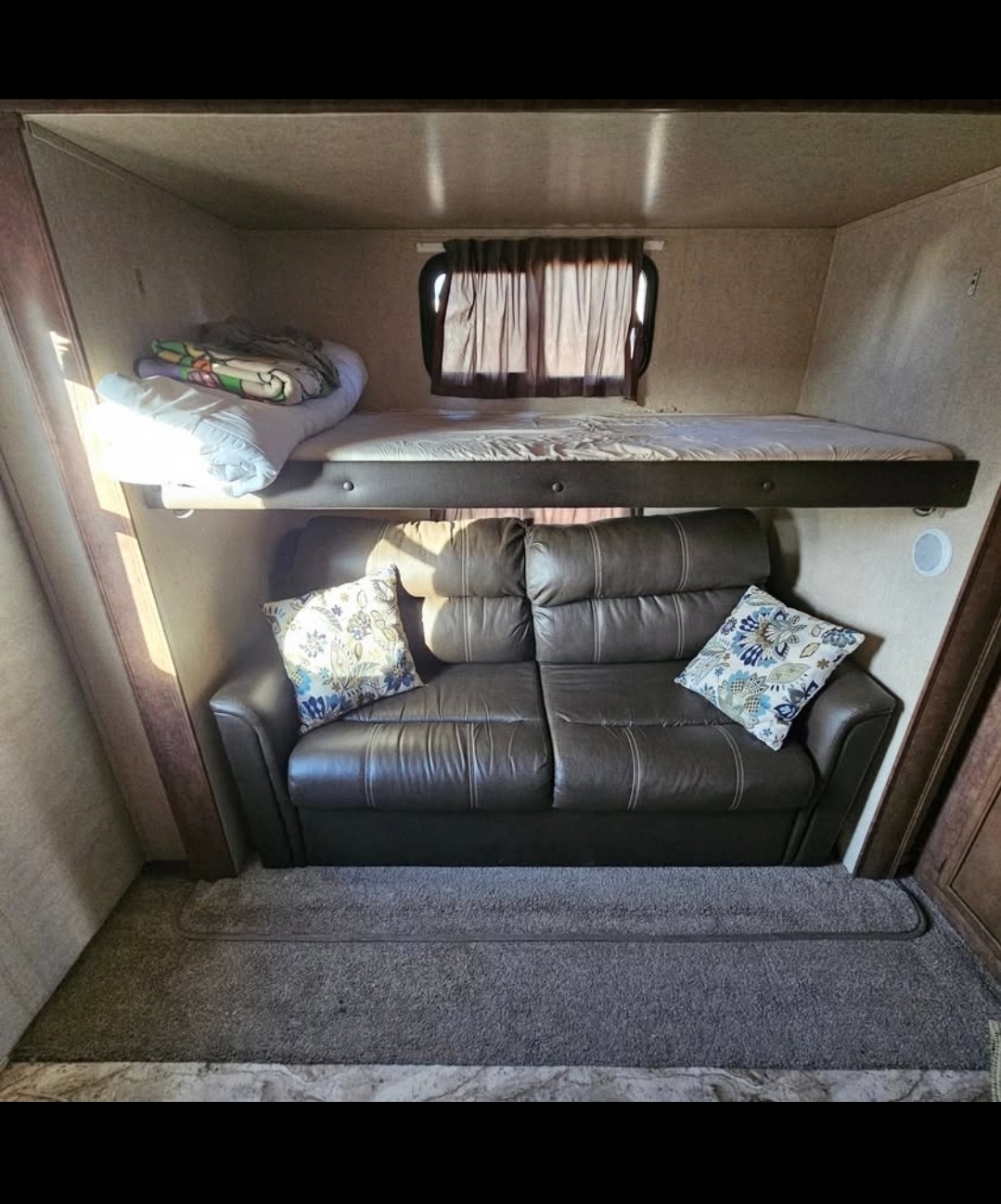 2017 Starcraft SOLSTICE LITE 337BHS in east stroudsburg PA